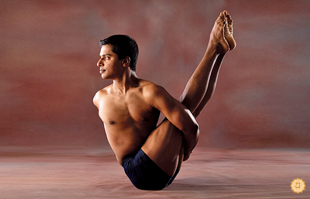Sage Sattaimuni Pose